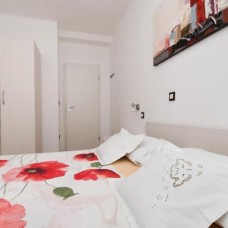 Apartment Joviz Makarska Exterior photo
